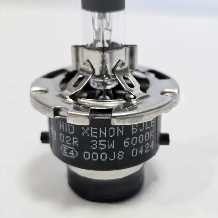 D2R Headlight Bulbs - HID Xenon Globes| Express Delivery Included